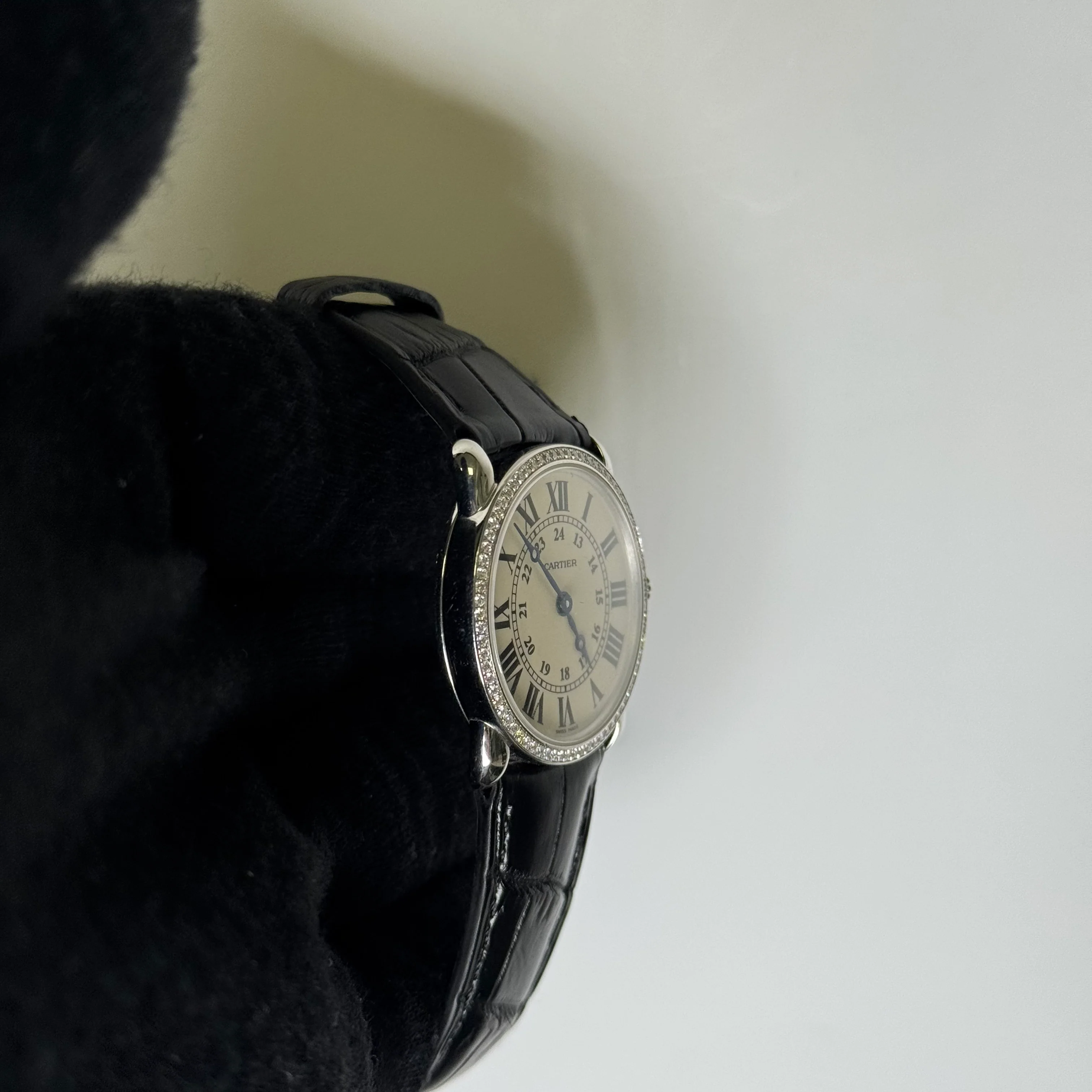 Cartier Ronde Louis 28mm 18K White Gold Cream Roman Dial Watch Factory Diamond Bezel With Black Leather Strap REF# 2887 - Image 3
