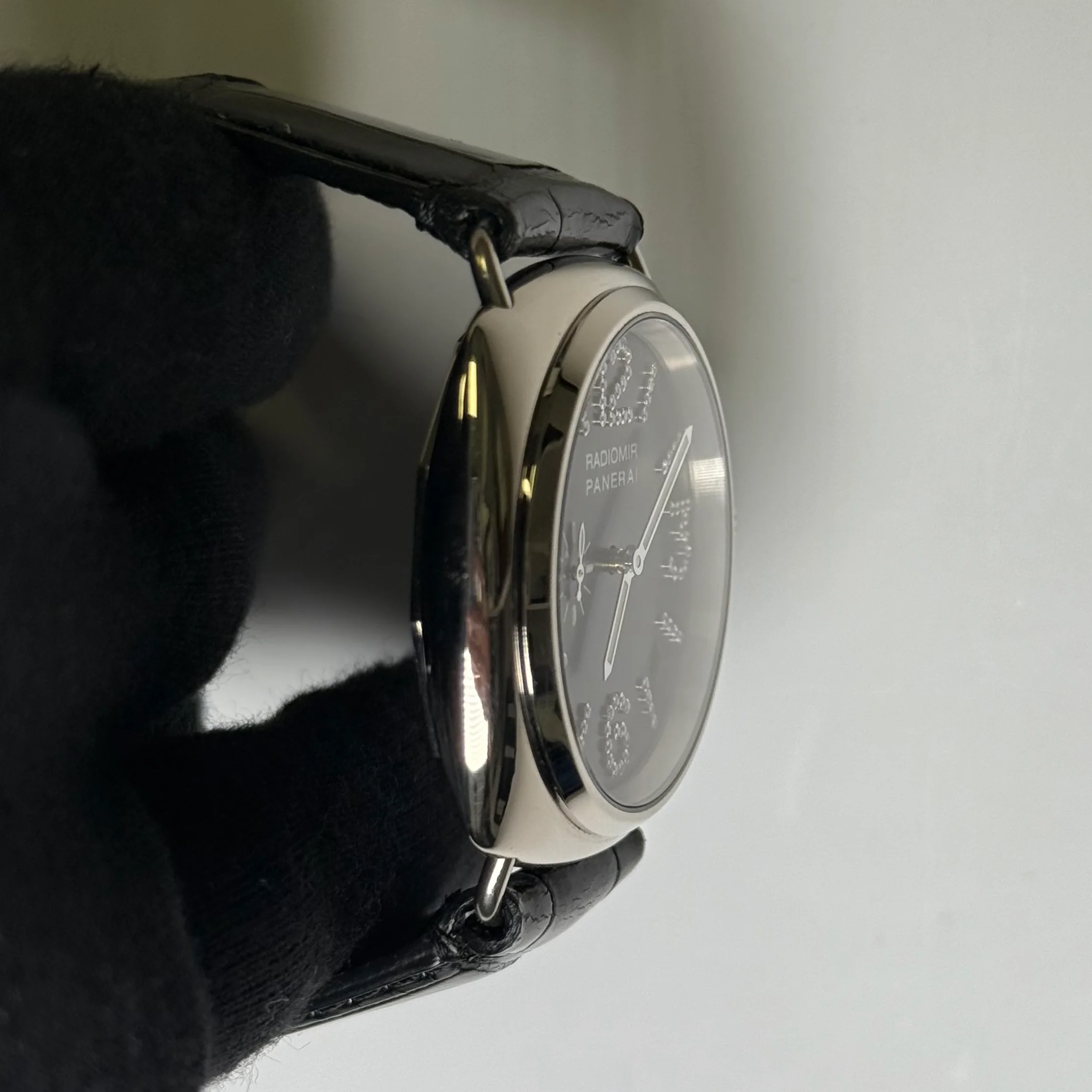 Panerai Radiomir 40mm Black Dial Watch Ref# PAM00133 - Image 3