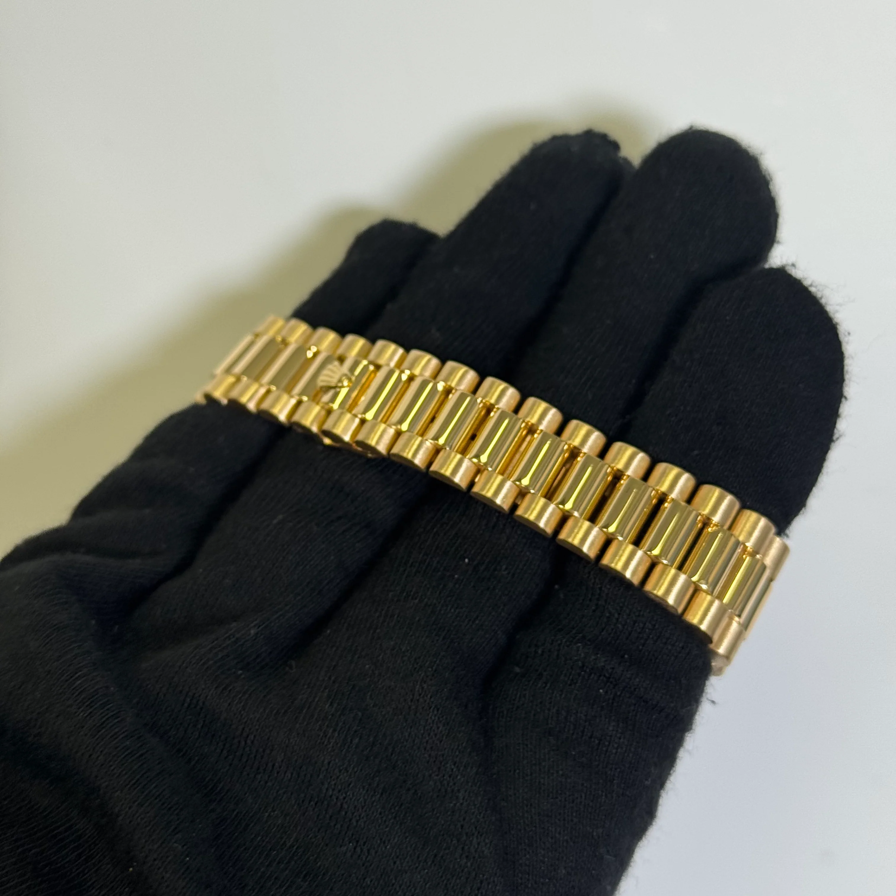 Rolex Datejust 31mm White Dial Watch Ref# 68278 - Image 4