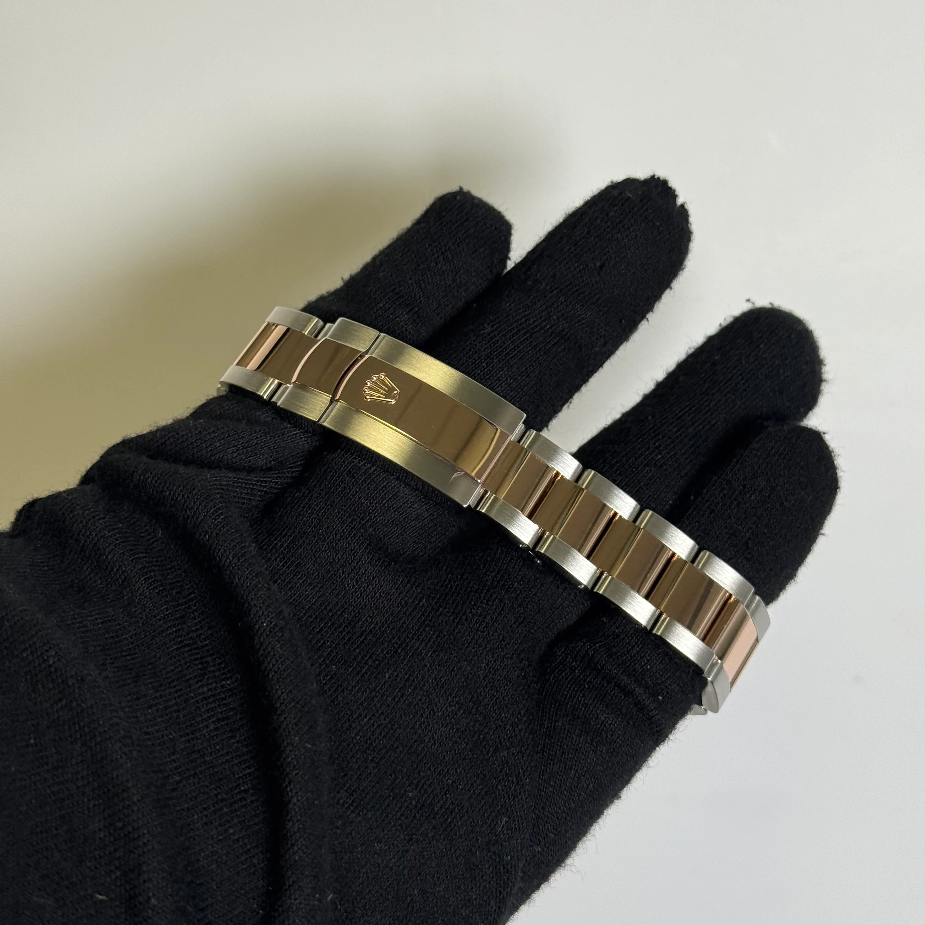 Rolex Datejust 36mm Chocolate Dial Watch Ref# 126201 - Image 4