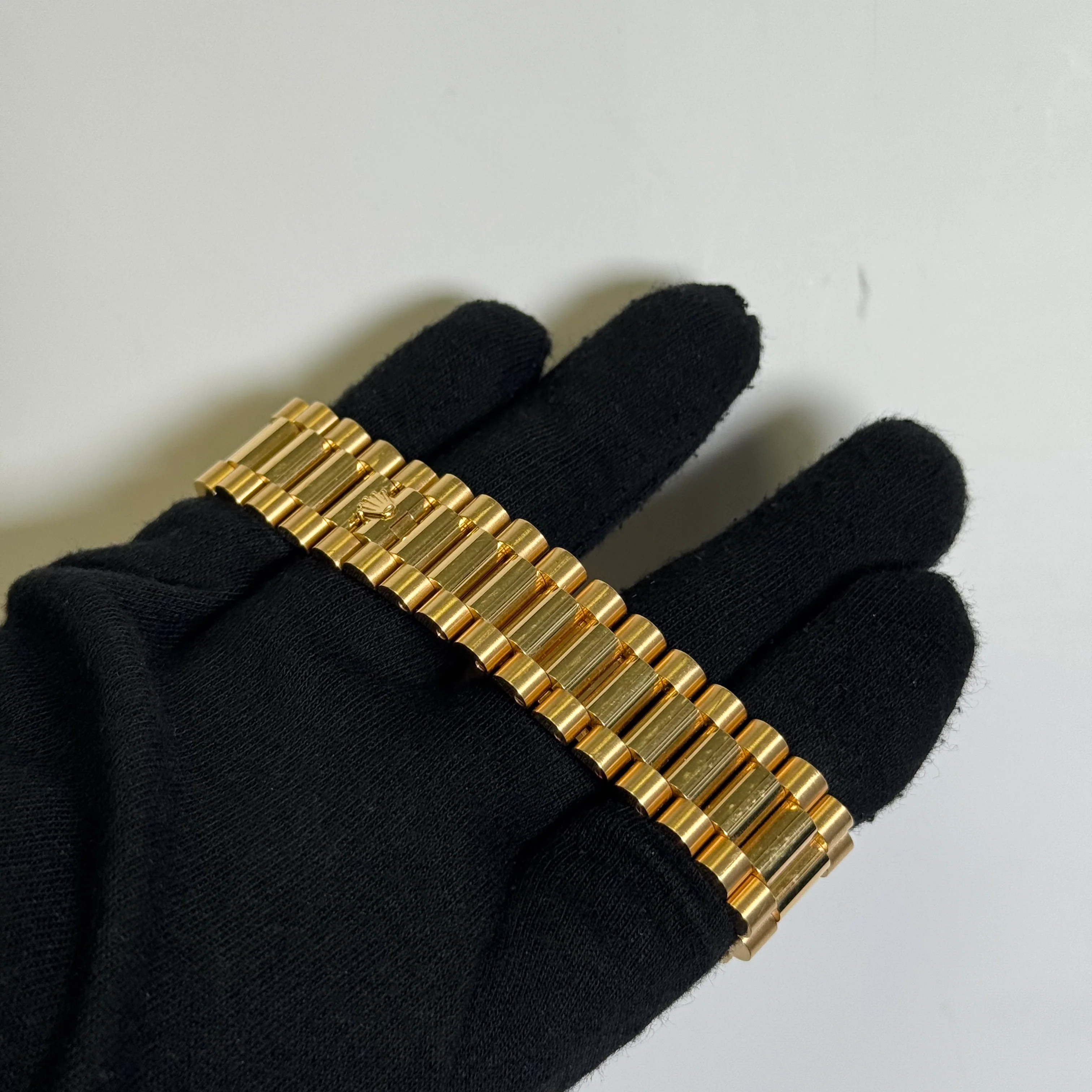 Rolex Day-Date 40mm Onyx Dial Watch Ref# 228238 - Image 4