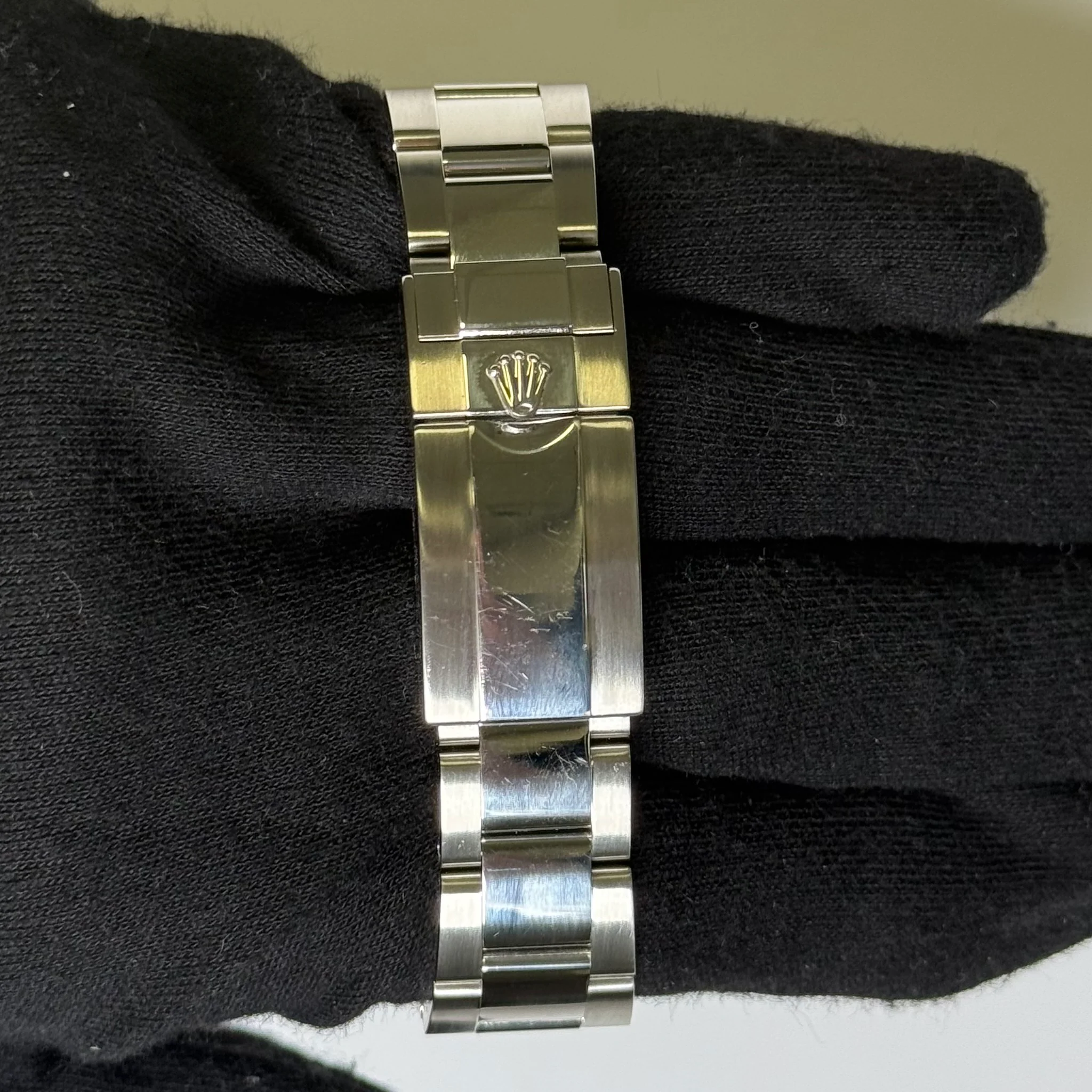 Rolex Daytona 40mm Black Dial Watch Ref# 116520 - Image 4