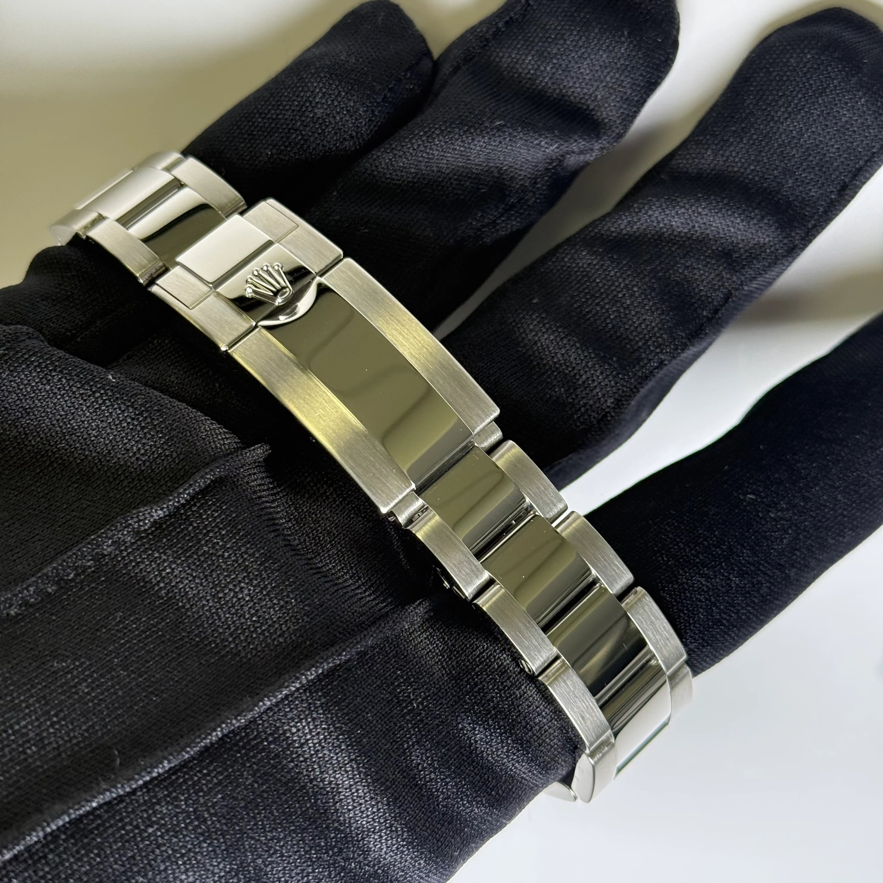 Rolex Daytona 40mm Black Dial Watch Ref# 126500LN - Image 4