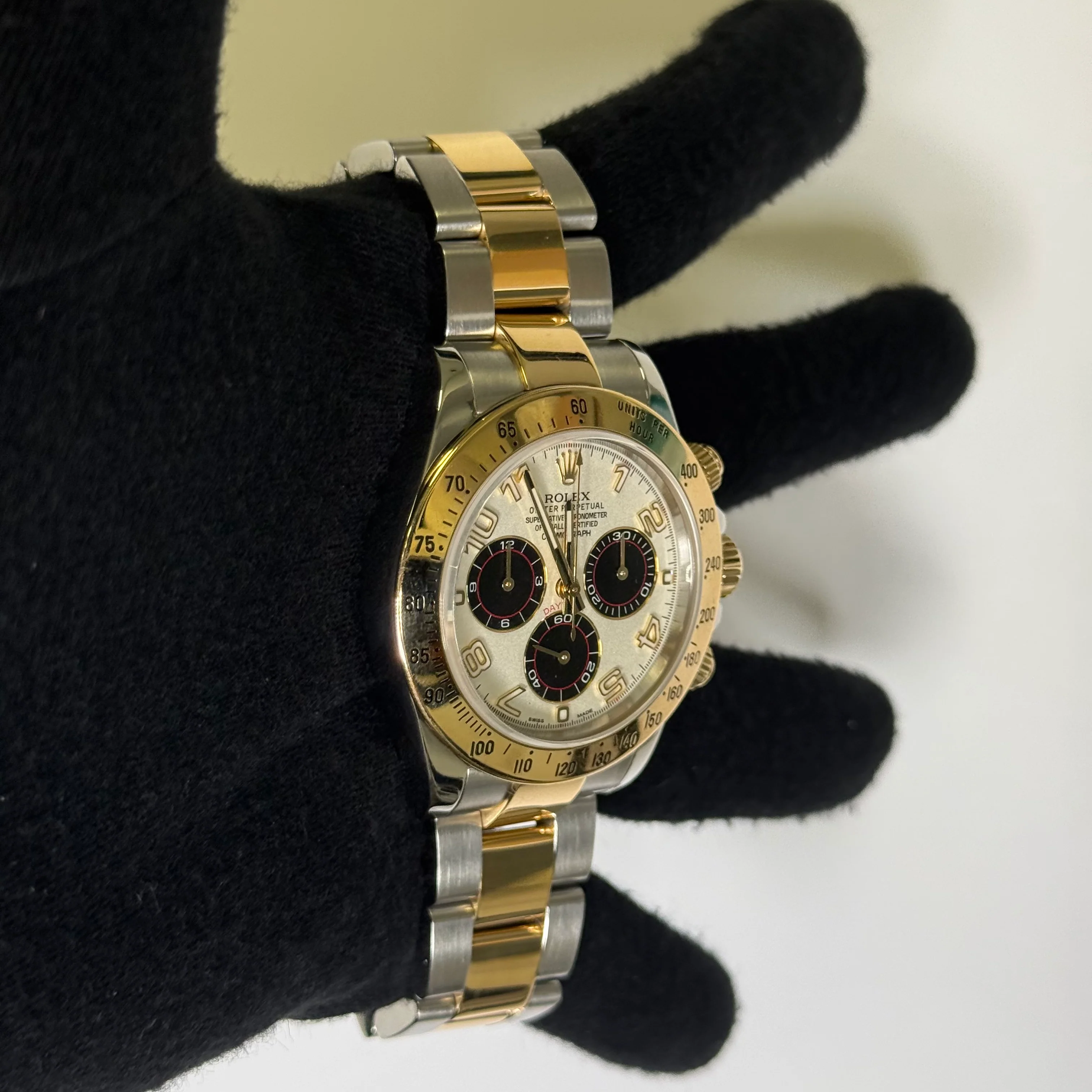 Rolex Daytona 40mm White Dial Watch Ref# 16523 - Image 3