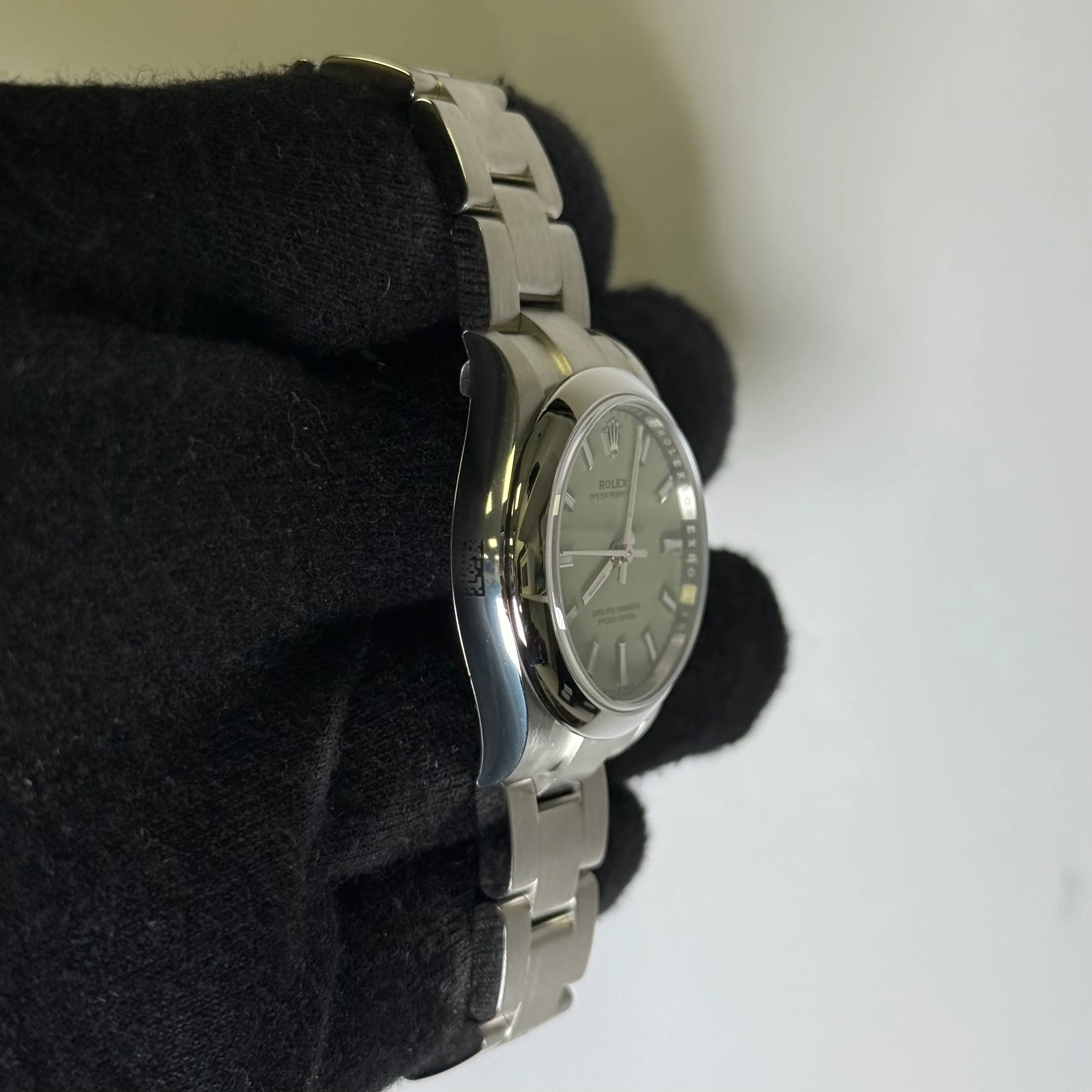 Rolex Oyster Perpetual 31mm Pistachio Dial Watch Ref# 277200 - Image 3