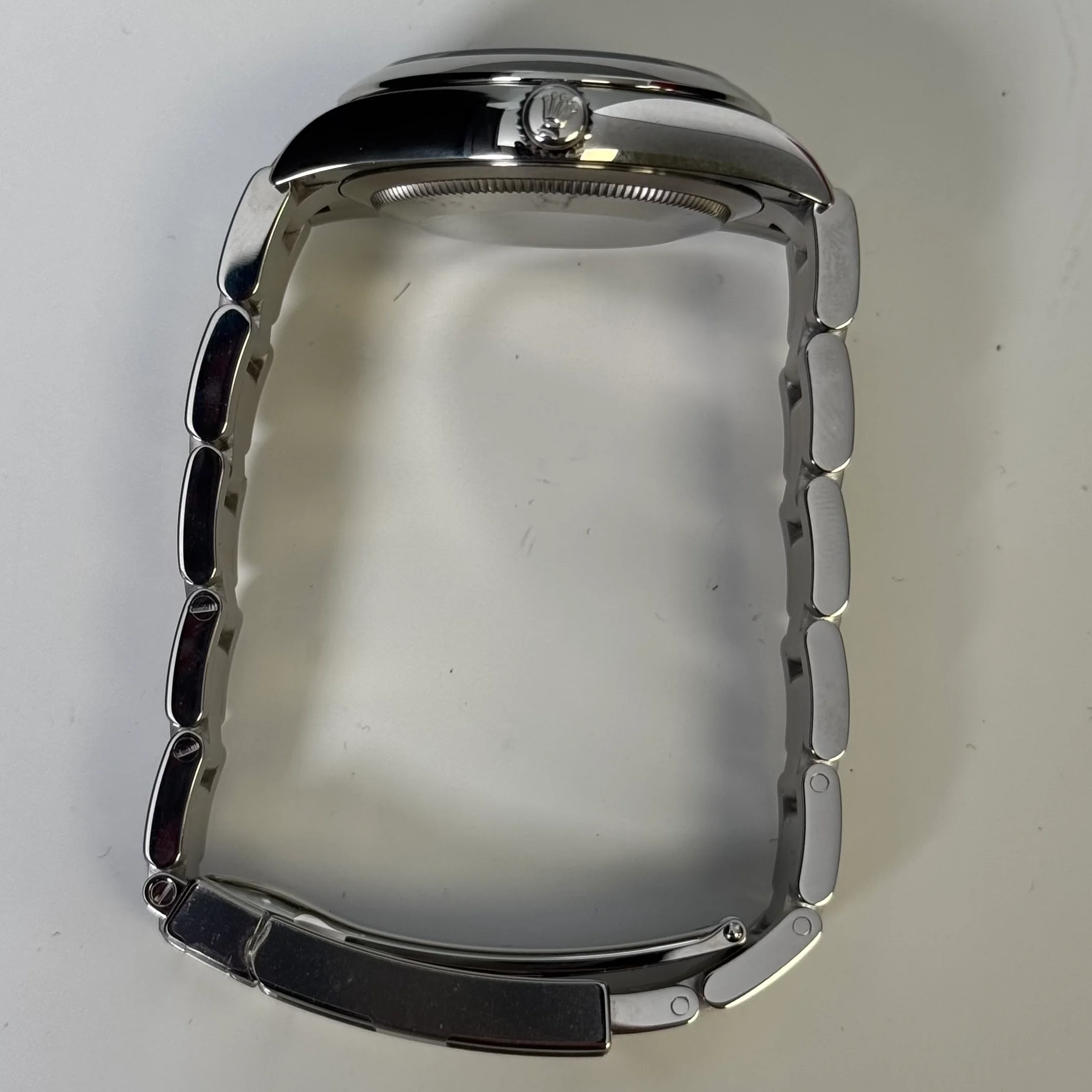 Rolex Oyster Perpetual 34mm Pistachio Dial Watch Ref# 124200 - Image 5