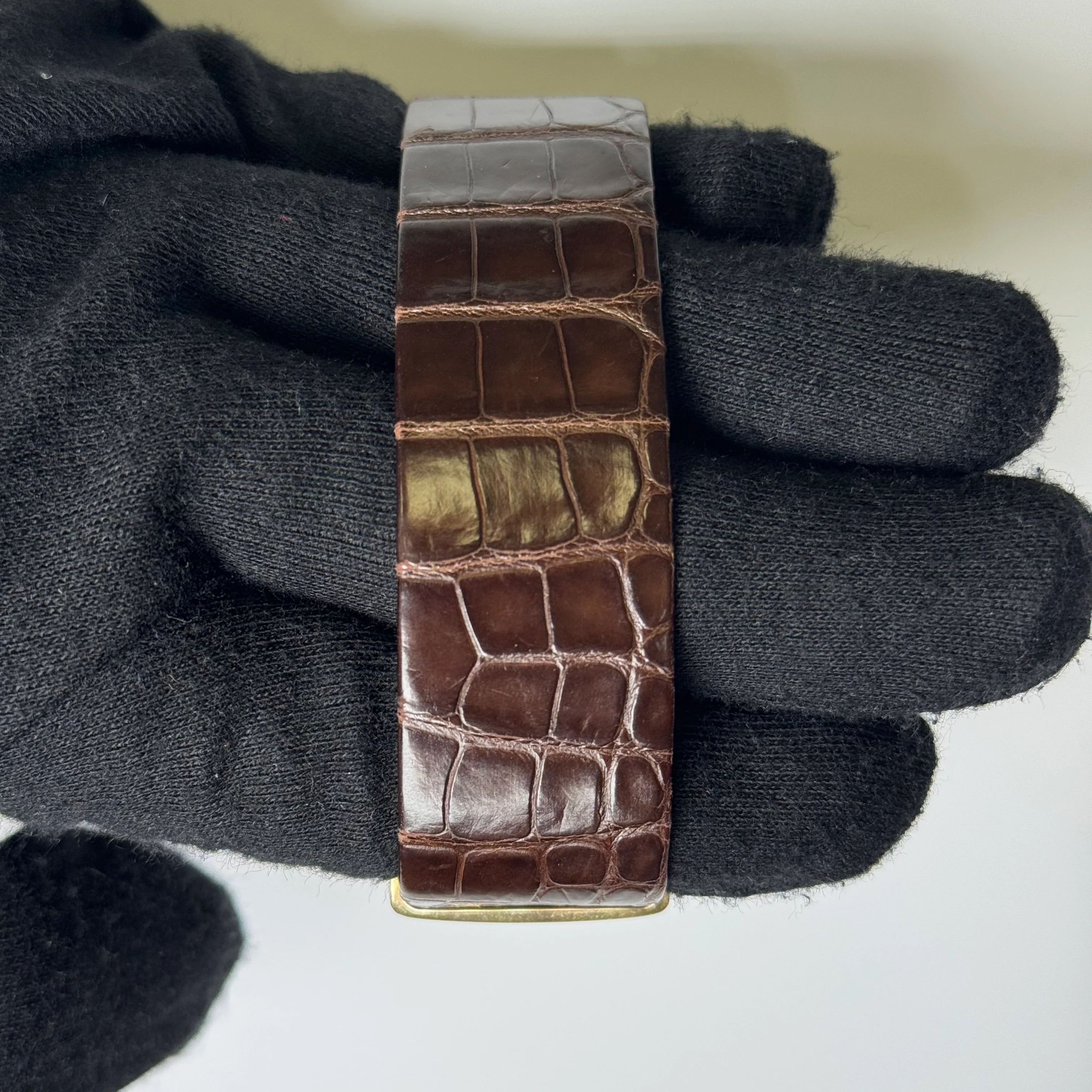 Van Cleef Cadenas 26x13mm Gold Dial Watch Ref# 131148 - Image 4